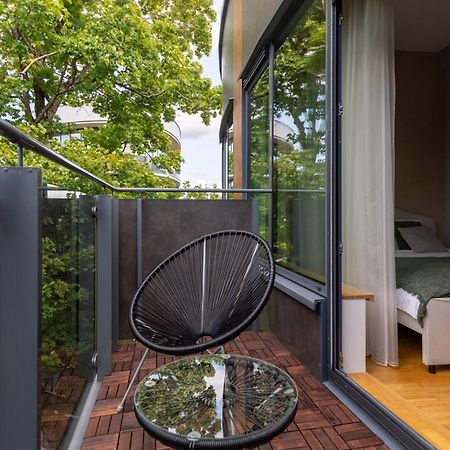 2 Bedroom Apt, 2 Garage Spots & Balconies, Self Check-In, By Cohost Друскінінкай Екстер'єр фото