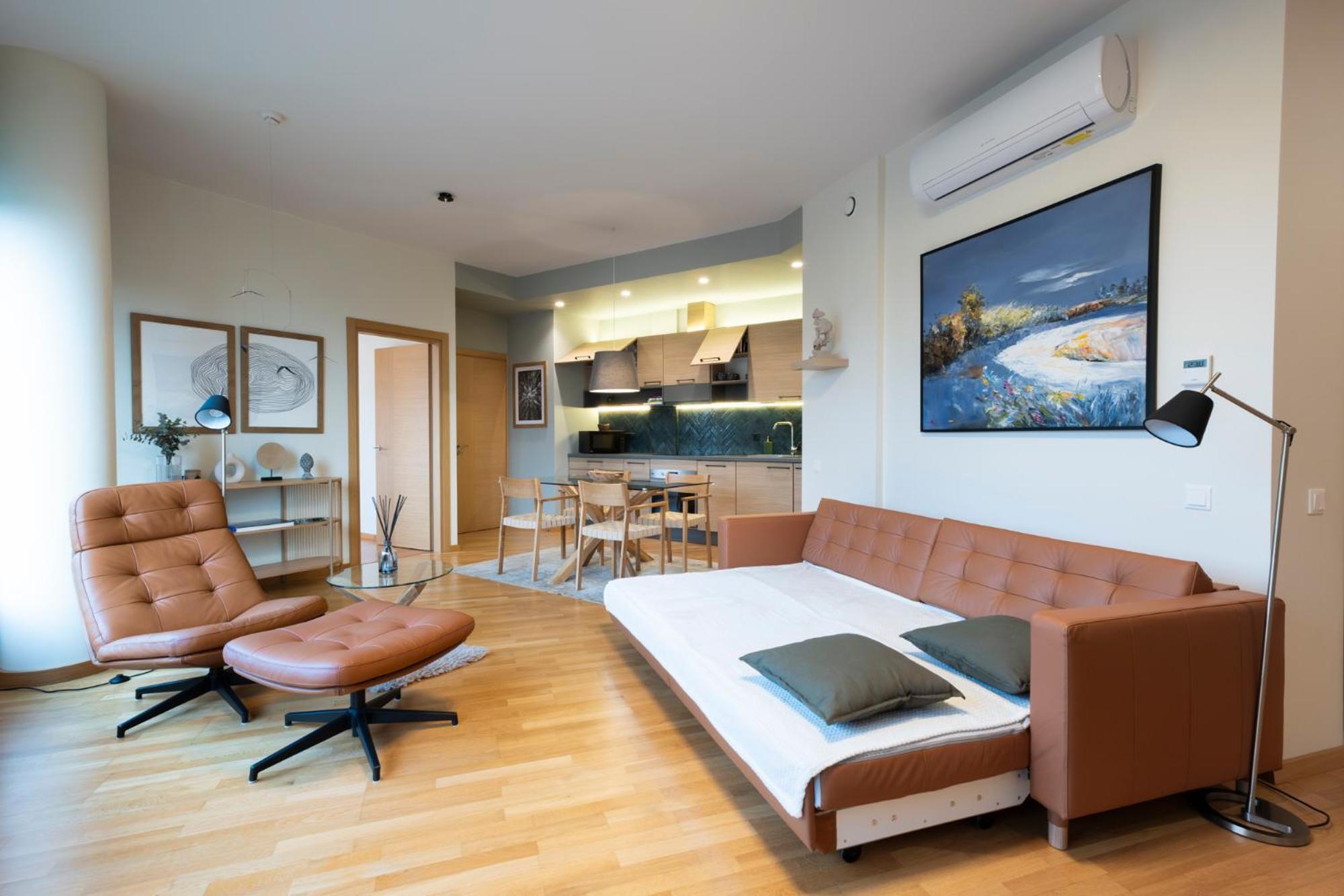 2 Bedroom Apt, 2 Garage Spots & Balconies, Self Check-In, By Cohost Друскінінкай Екстер'єр фото