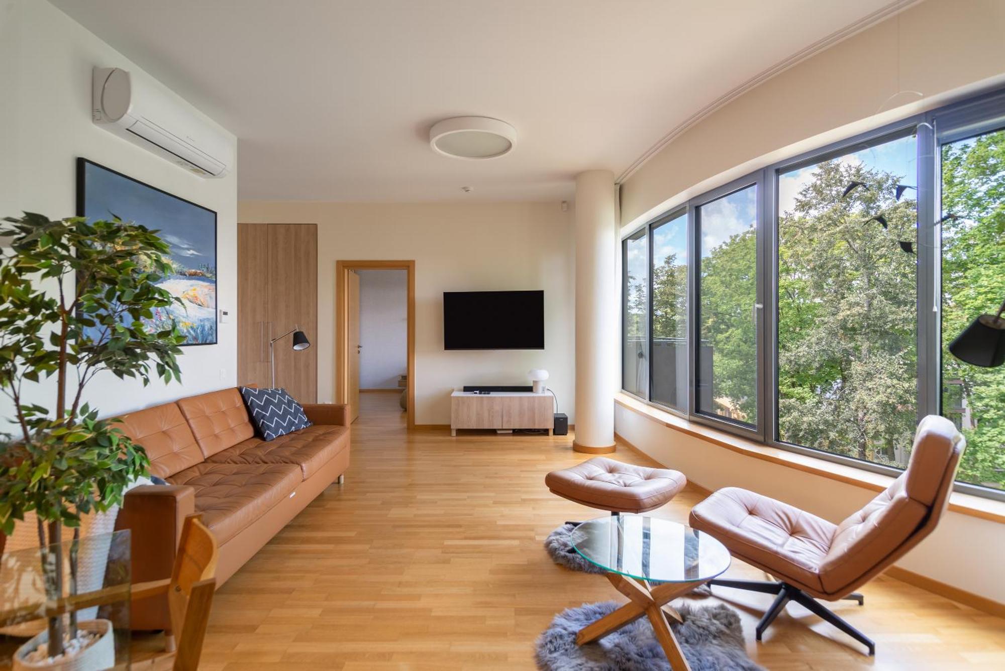 2 Bedroom Apt, 2 Garage Spots & Balconies, Self Check-In, By Cohost Друскінінкай Екстер'єр фото