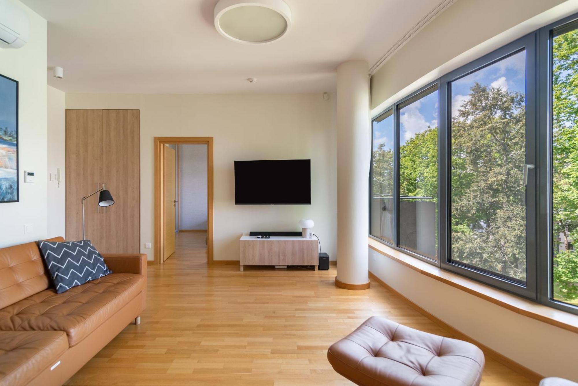 2 Bedroom Apt, 2 Garage Spots & Balconies, Self Check-In, By Cohost Друскінінкай Екстер'єр фото