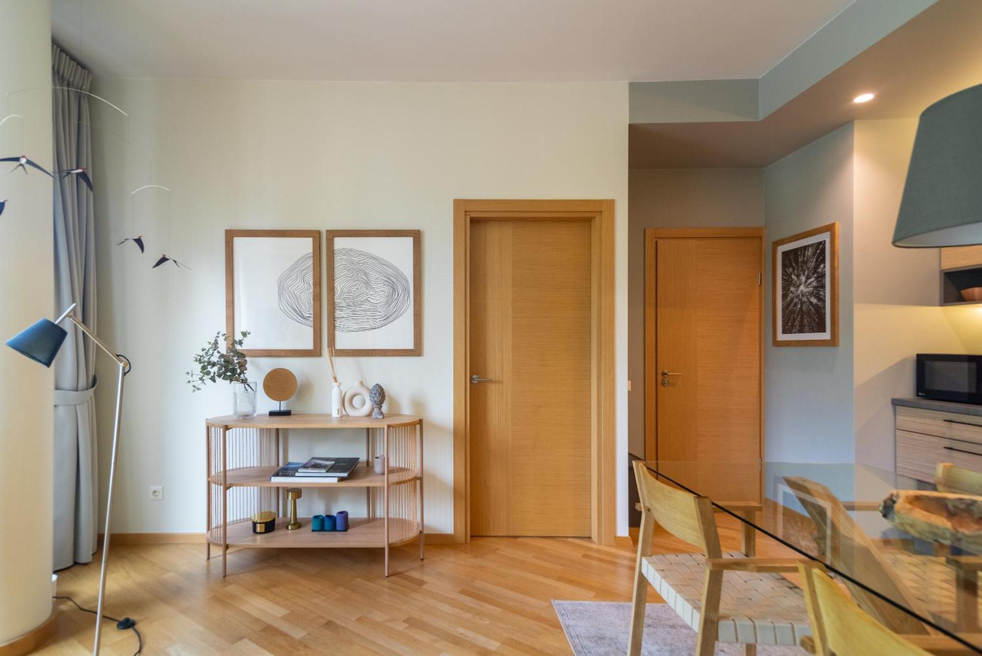 2 Bedroom Apt, 2 Garage Spots & Balconies, Self Check-In, By Cohost Друскінінкай Екстер'єр фото